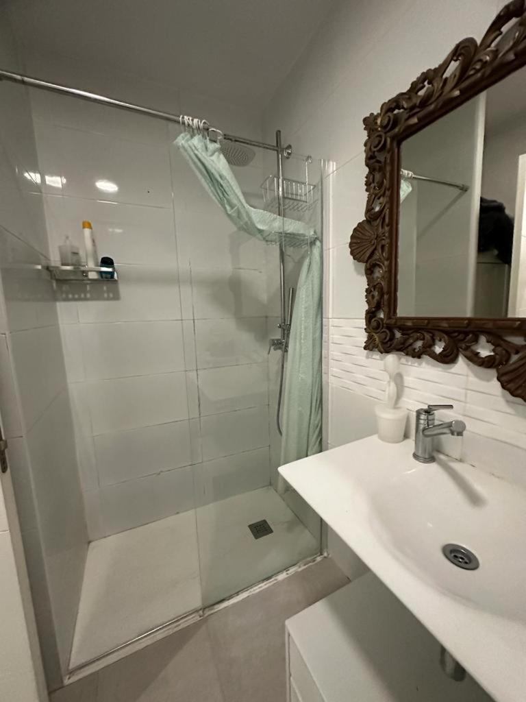 Las Casitas De La Playa Apartment Валенсия Екстериор снимка