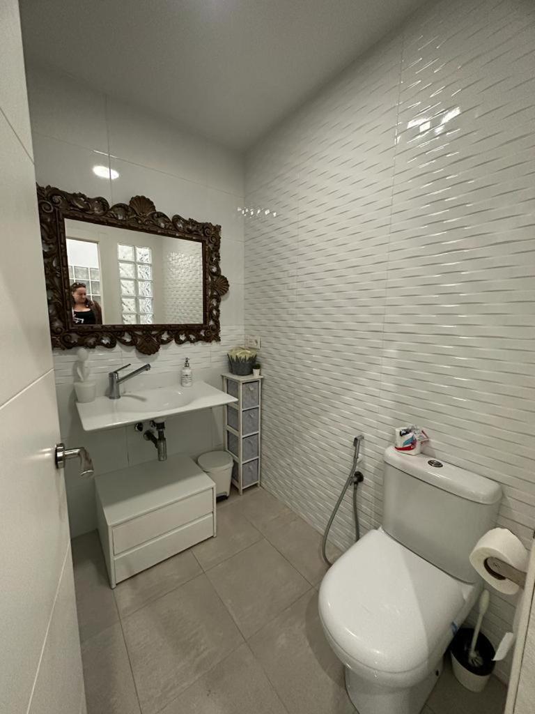 Las Casitas De La Playa Apartment Валенсия Екстериор снимка