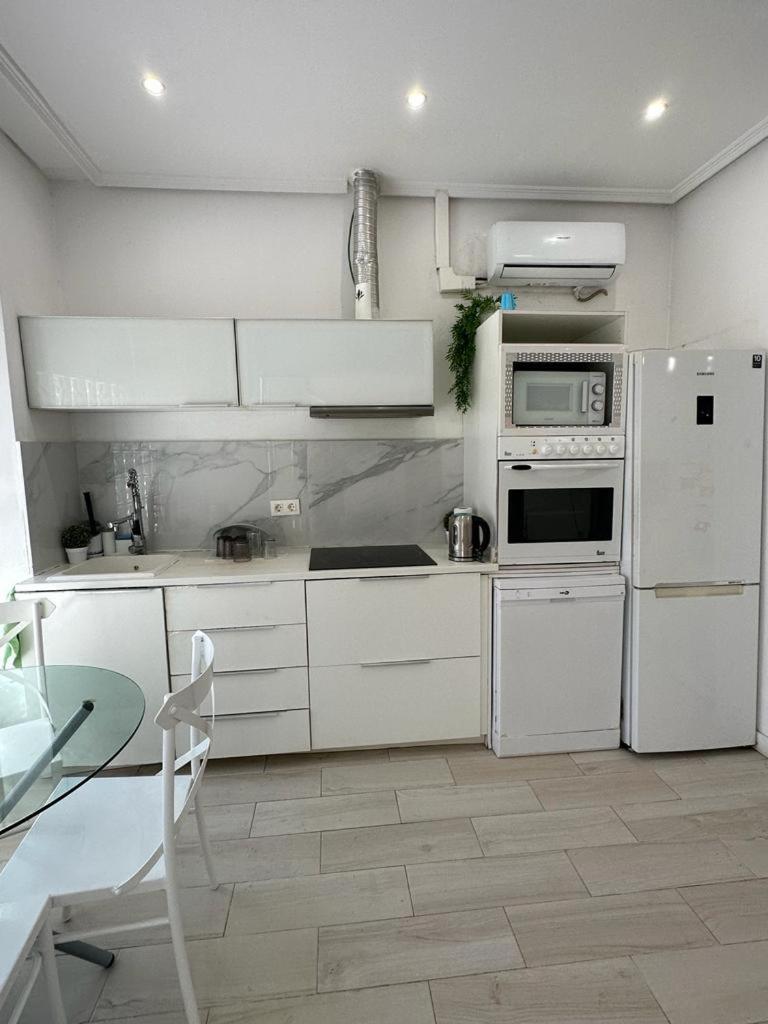 Las Casitas De La Playa Apartment Валенсия Екстериор снимка