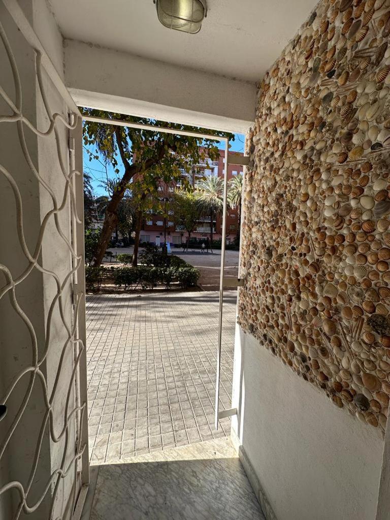 Las Casitas De La Playa Apartment Валенсия Екстериор снимка