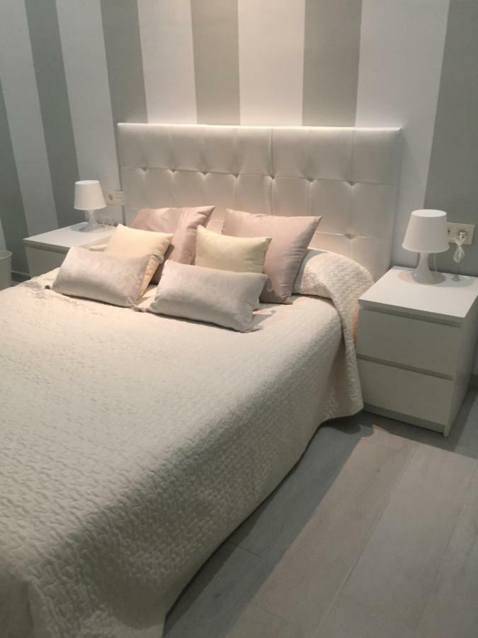 Las Casitas De La Playa Apartment Валенсия Екстериор снимка
